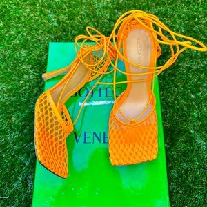 Bottega Veneta Stretch Orange Tangerine Caged Mesh Heels Sandals Pumps 38 NIB